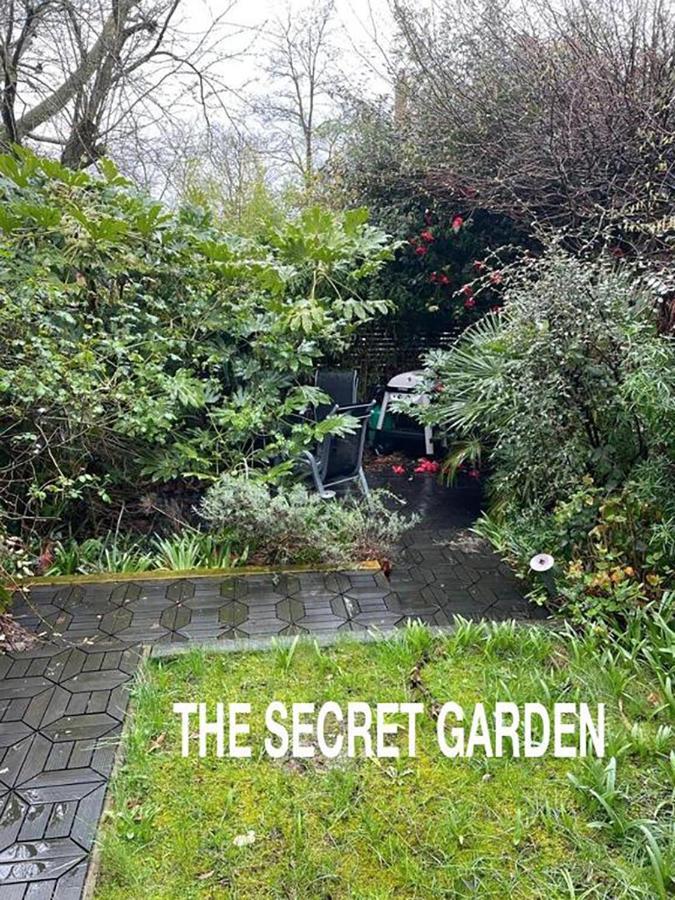 Luxury Large 1 Bed Apartment With Garden In Hampstead Min 3 Nights 런던 외부 사진